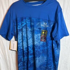 Men's Realtree Fishing T-Shirt Lightweight Breathable Size Medium